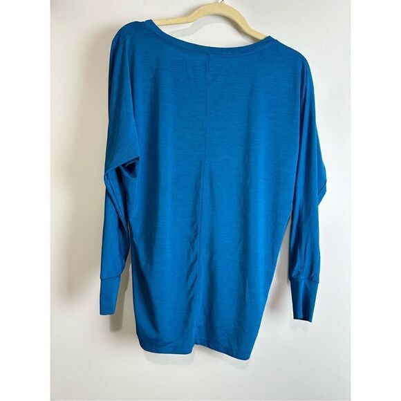 Old Navy Active top - Picture 3 of 6